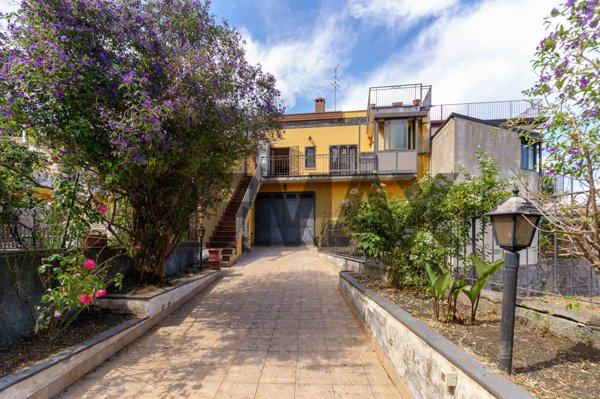casa indipendente in vendita a Milo