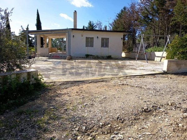 casa indipendente in vendita a Mineo