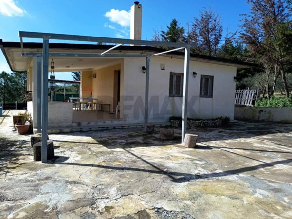 casa indipendente in vendita a Mineo