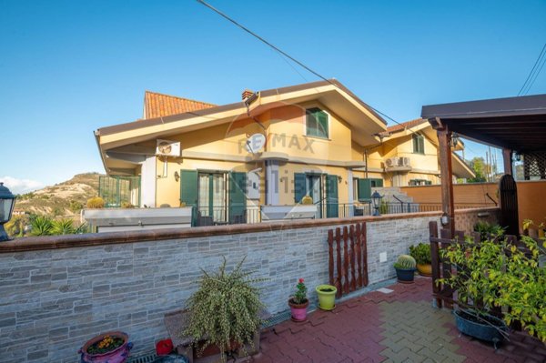 casa indipendente in vendita a Mineo in zona Borgo Pietro Lupo