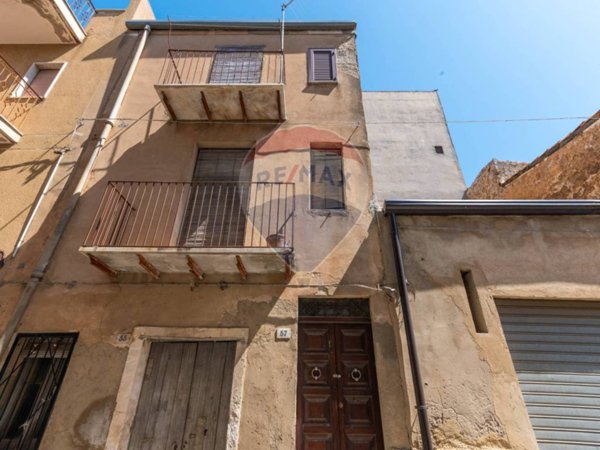 casa indipendente in vendita a Mirabella Imbaccari