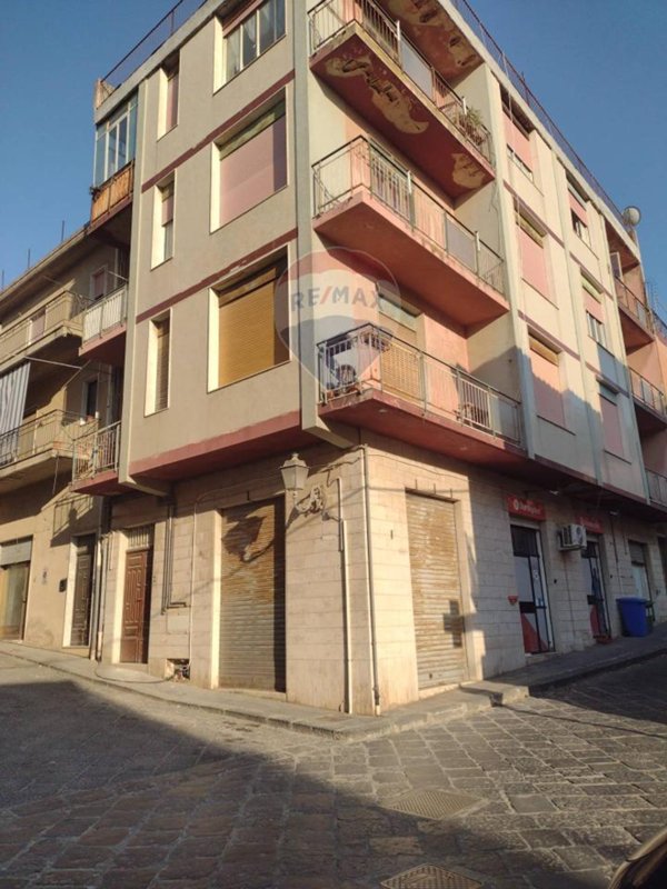 appartamento in vendita a Mirabella Imbaccari