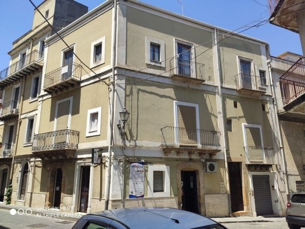 casa indipendente in vendita a Mirabella Imbaccari