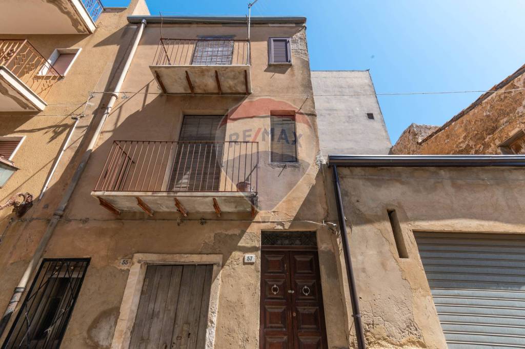 casa indipendente in vendita a Mirabella Imbaccari