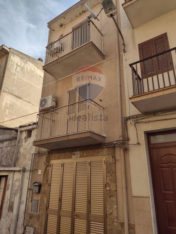 casa indipendente in vendita a Mirabella Imbaccari