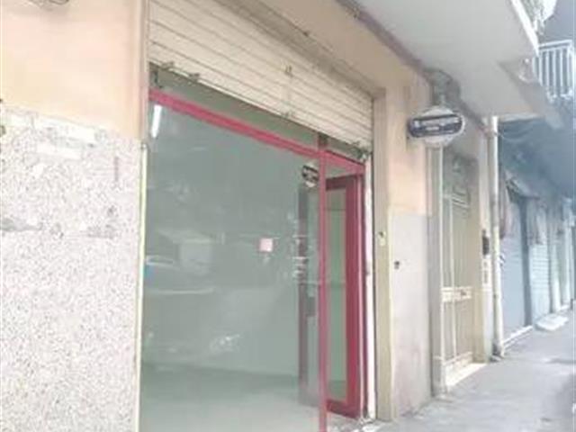 locale commerciale in vendita a Misterbianco