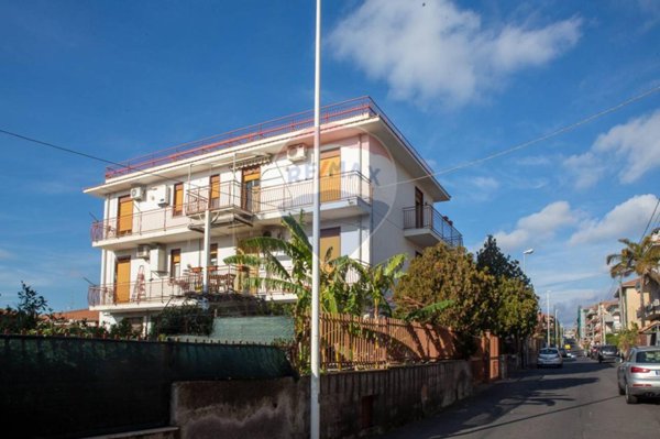 casa indipendente in vendita a Misterbianco in zona Belsito