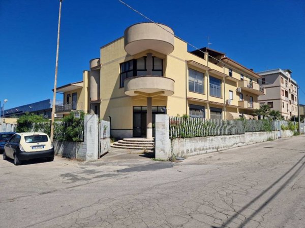 negozio in vendita a Misterbianco