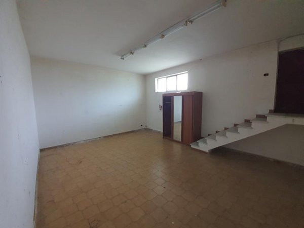 locale di sgombero in vendita a Misterbianco in zona Serra