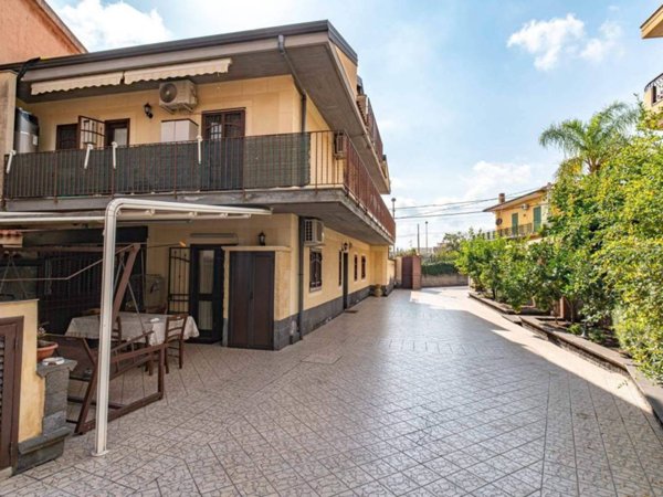 casa indipendente in vendita a Misterbianco in zona Belsito