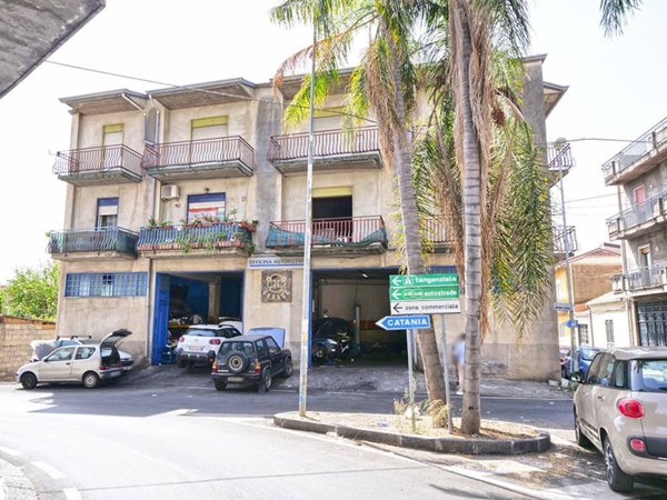 locale di sgombero in vendita a Misterbianco