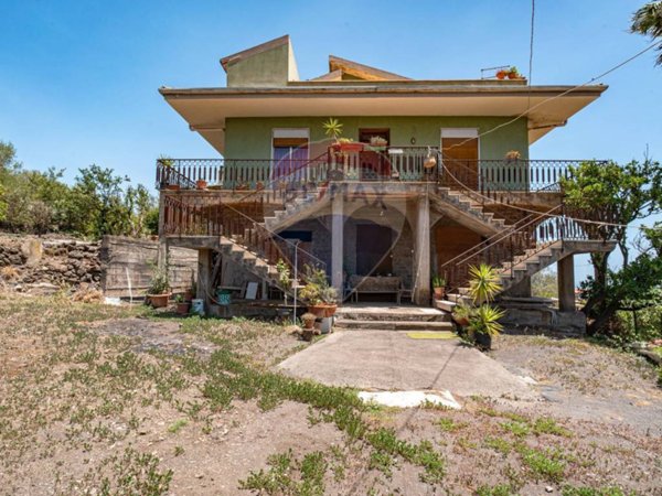 casa indipendente in vendita a Misterbianco