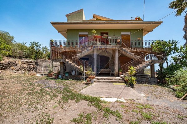 casa indipendente in vendita a Misterbianco