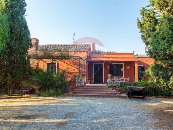 casa indipendente in vendita a Misterbianco