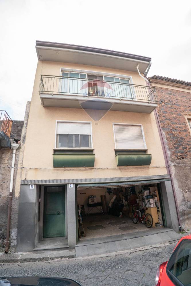 casa indipendente in vendita a Misterbianco