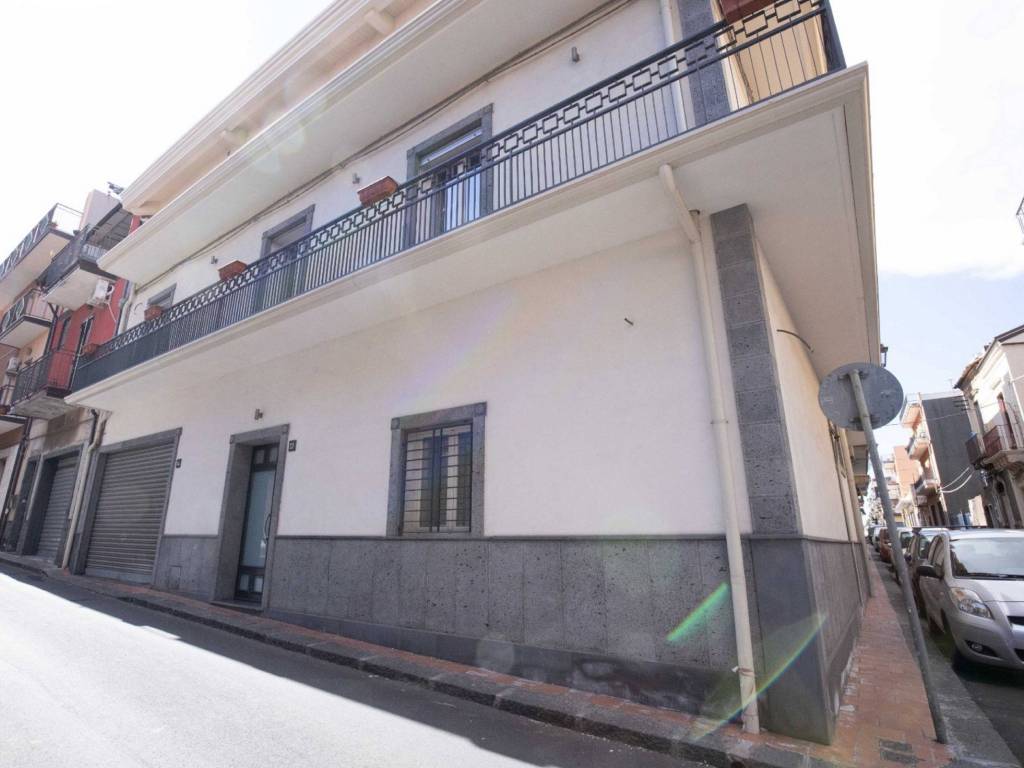 casa indipendente in vendita a Misterbianco in zona Centro Città