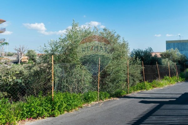 terreno edificabile in vendita a Misterbianco in zona Serra