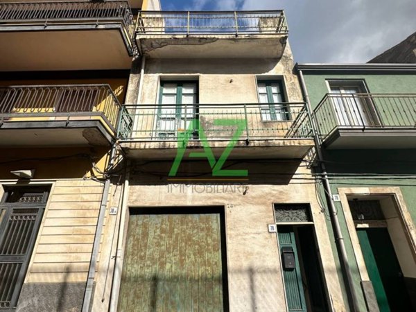 casa indipendente in vendita a Misterbianco