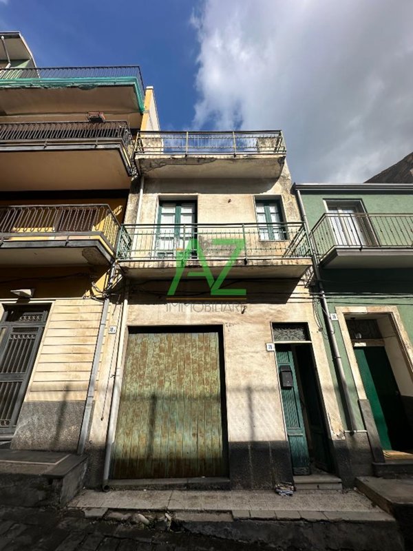 casa indipendente in vendita a Misterbianco