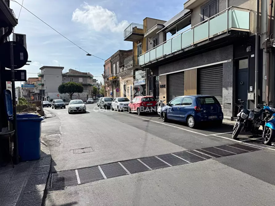 locale commerciale in vendita a Misterbianco in zona Centro Città