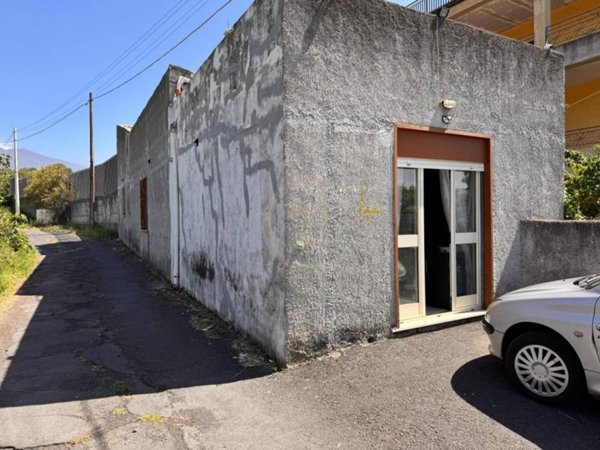 casa indipendente in vendita a Misterbianco