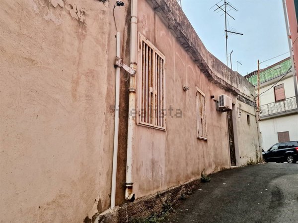 casa indipendente in vendita a Misterbianco