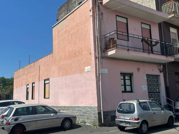 casa indipendente in vendita a Misterbianco