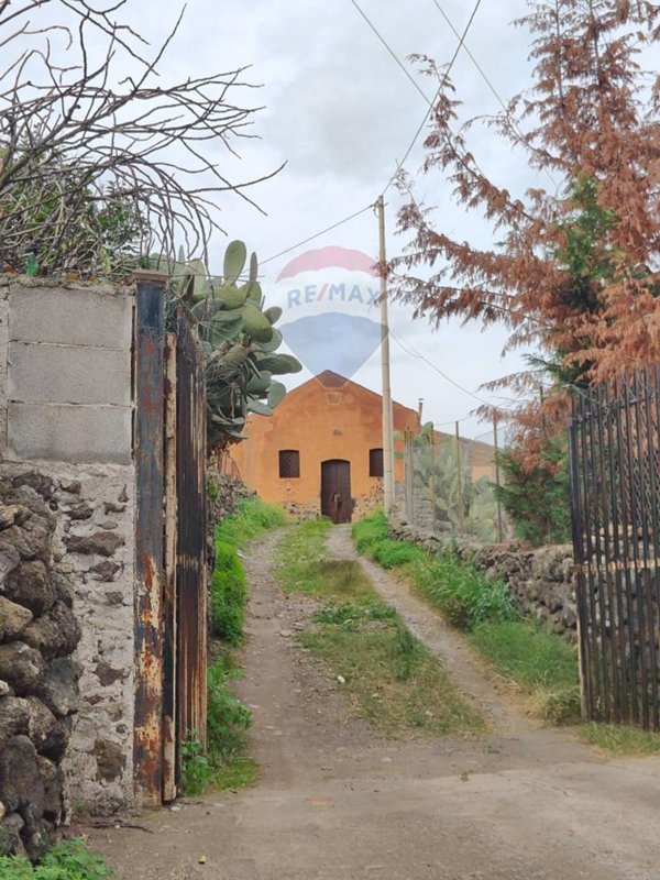casa indipendente in vendita a Misterbianco