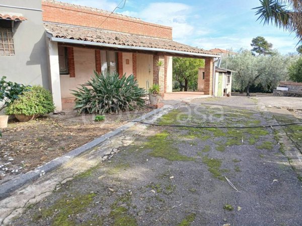 casa indipendente in vendita a Misterbianco