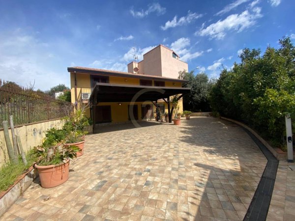 casa indipendente in vendita a Misterbianco in zona Centro Città