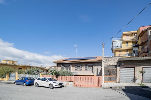 casa indipendente in vendita a Misterbianco in zona Lineri / Montepalma