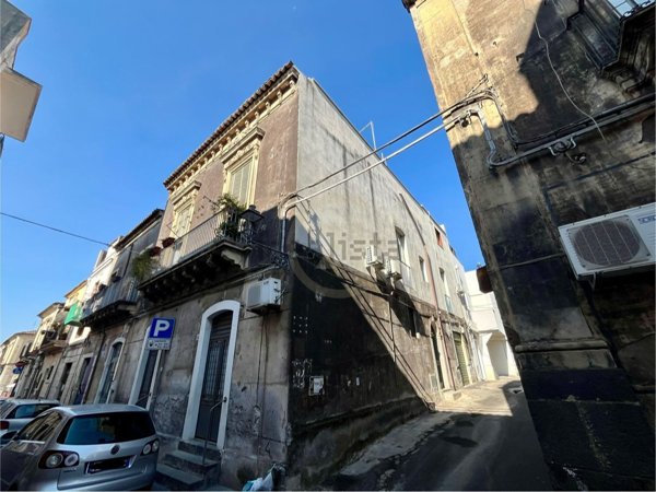 casa indipendente in vendita a Misterbianco in zona Centro Città