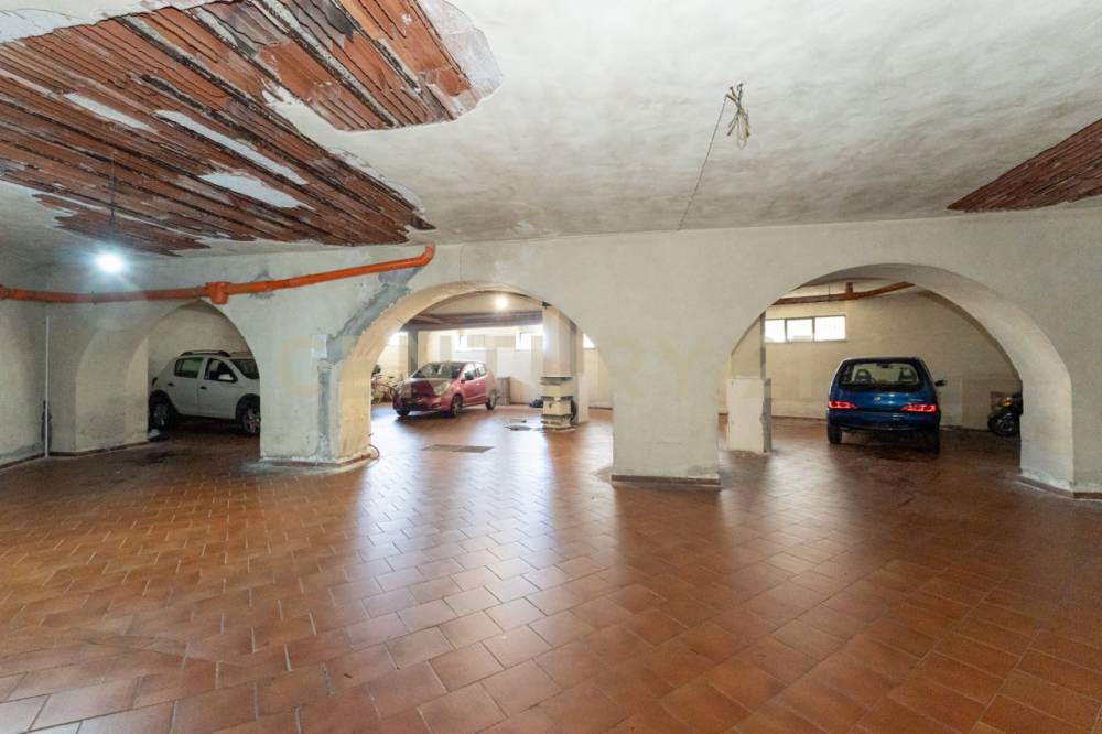locale di sgombero in vendita a Misterbianco