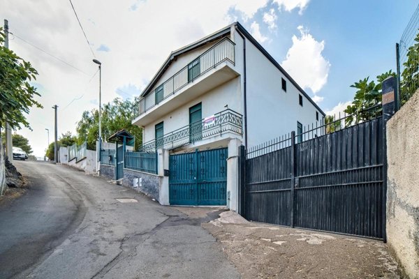 appartamento in vendita a Misterbianco in zona Poggio Lupo