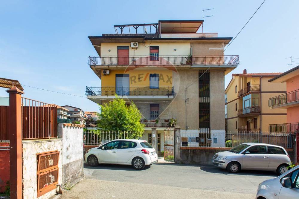 appartamento in vendita a Misterbianco in zona Belsito