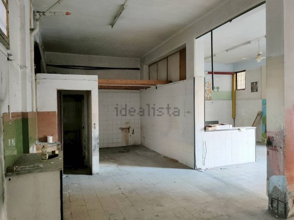 locale di sgombero in vendita a Misterbianco in zona Centro Città