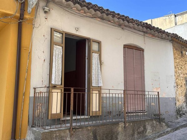 casa indipendente in vendita a Misterbianco in zona Centro Città