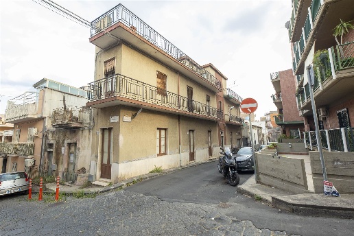 casa indipendente in vendita a Misterbianco in zona Centro Città