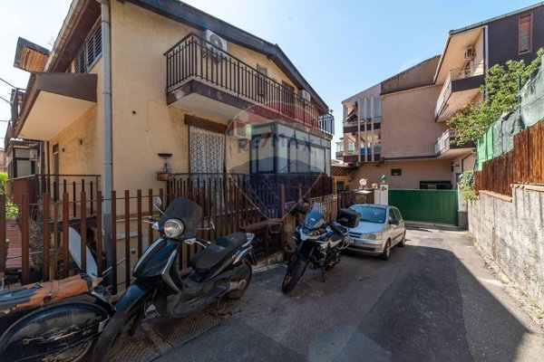 appartamento in vendita a Misterbianco in zona Belsito