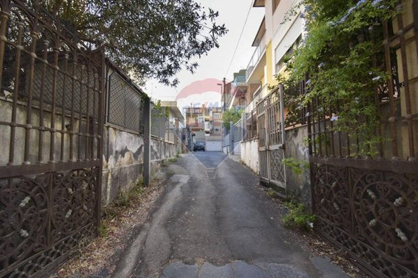 locale di sgombero in vendita a Misterbianco