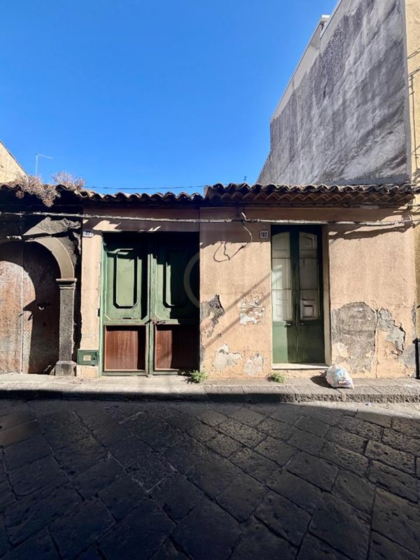 casa indipendente in vendita a Misterbianco in zona Centro Città