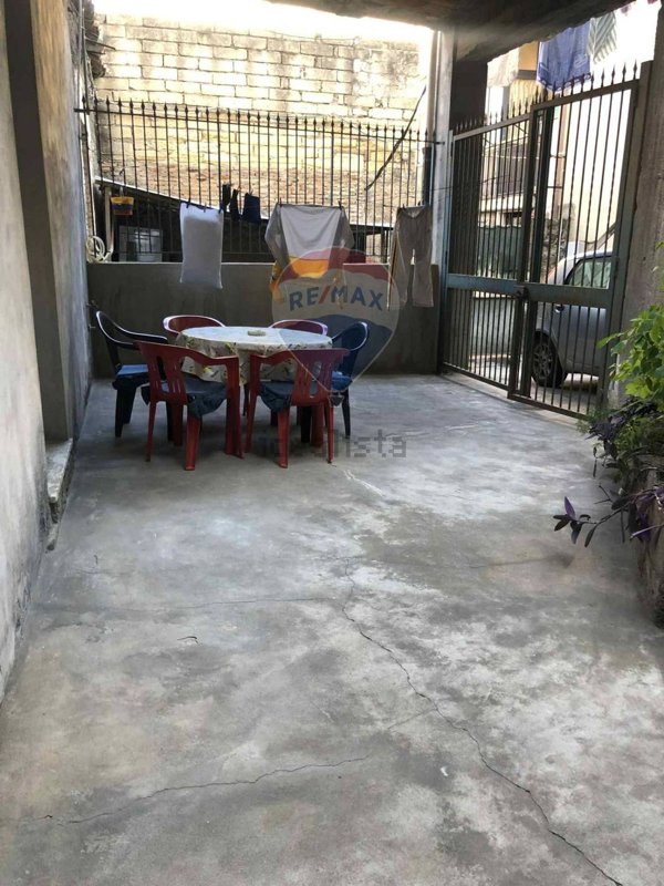 casa indipendente in vendita a Misterbianco