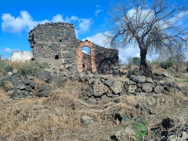 terreno agricolo in vendita a Misterbianco in zona Piano Tavola