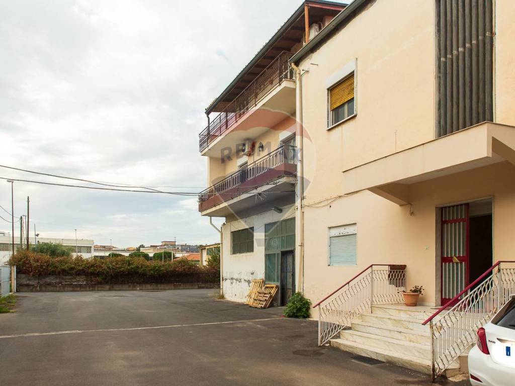 appartamento in vendita a Misterbianco in zona Centro Città