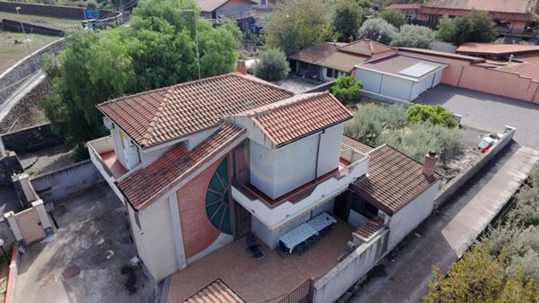casa indipendente in vendita a Misterbianco