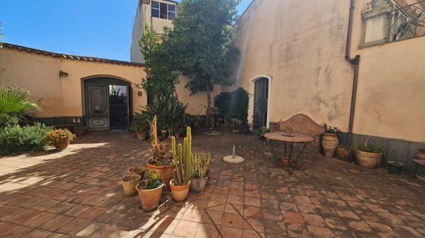 casa indipendente in vendita a Misterbianco