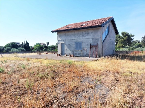 casa indipendente in vendita a Misterbianco