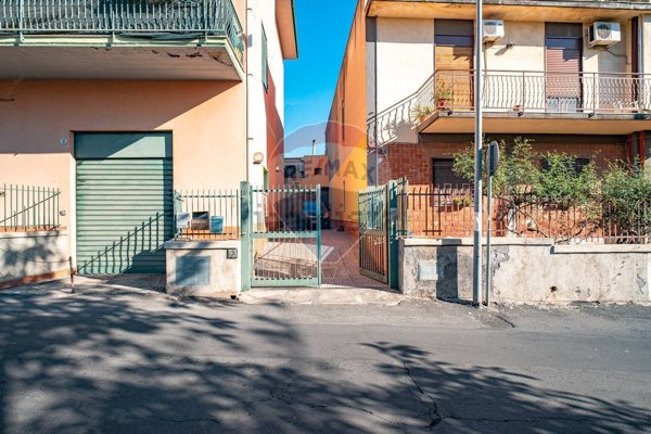 appartamento in vendita a Misterbianco in zona Poggio Lupo