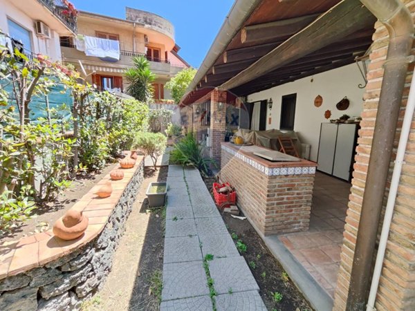 casa indipendente in vendita a Misterbianco