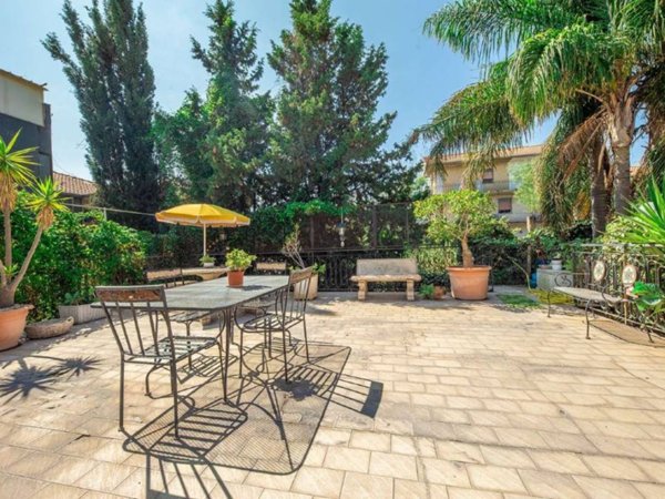 casa indipendente in vendita a Misterbianco